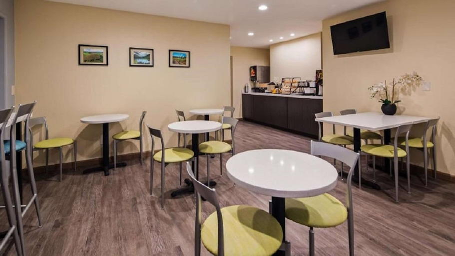 Food & Drinks 5, Surestay By Best Western Fairfield Napa Valley, Solano