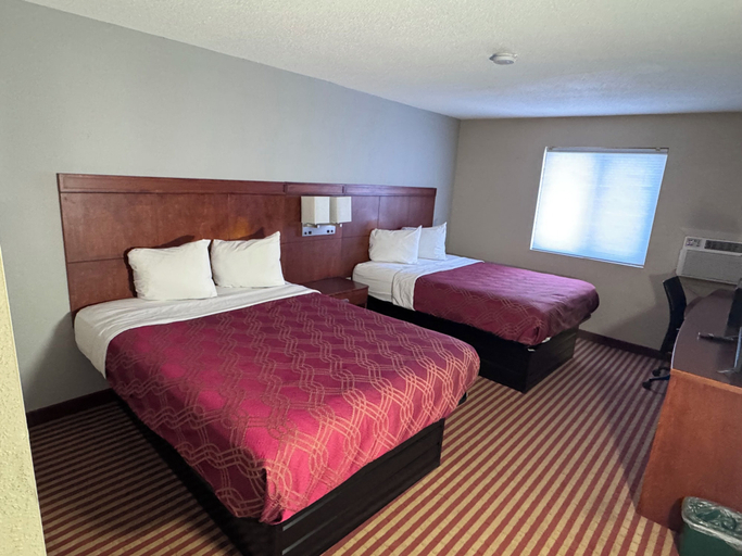 Bedroom 2, Americas Best Value Inn Fargo, Cass