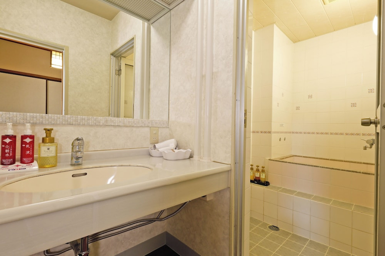 Bathroom, Dogo Grand Hotel, Matsuyama