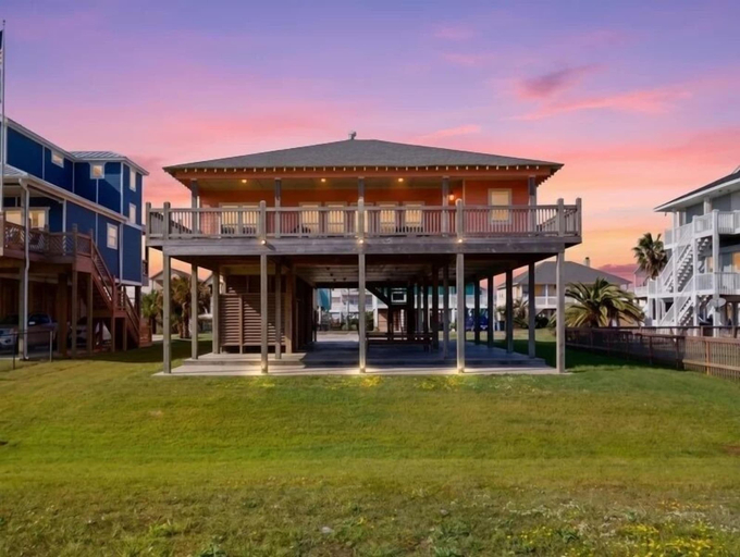Primary image, Beachy Keen 3 Bedroom Home, Galveston