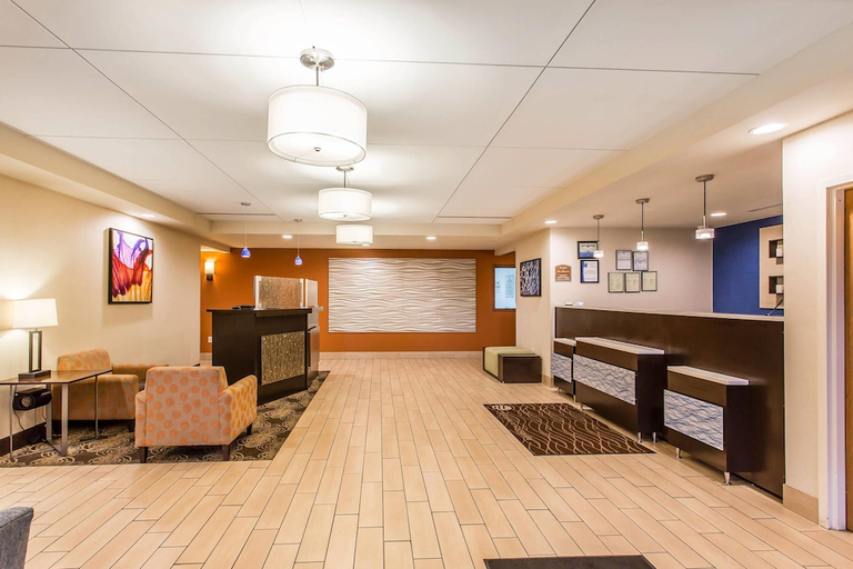 Public Area, Comfort Inn & Suites Cookeville, Putnam
