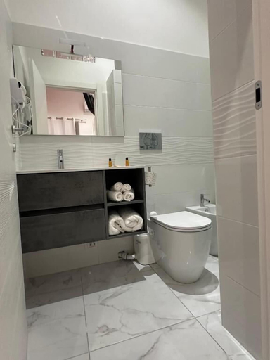 Bathroom 5, Santa Chiara Garden View B&B, Napoli