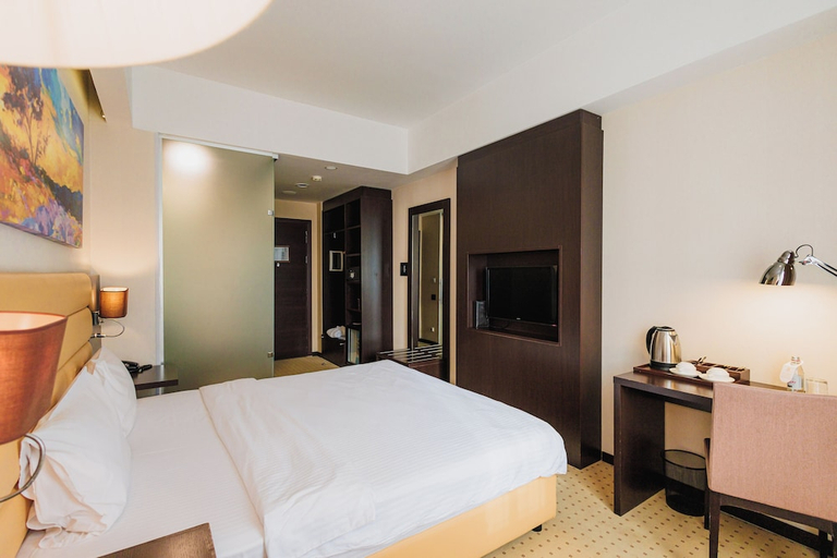Bedroom 2, Comfort Hotel Astana, Astana City