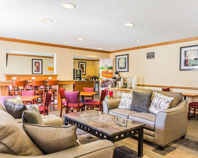 Public Area 2, Quality Inn & Suites Golden - Denver West, Jefferson