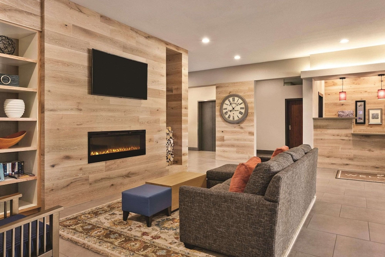 Public Area 2, Country Inn & Suites by Radisson, Byram/Jackson South, MS, Hinds