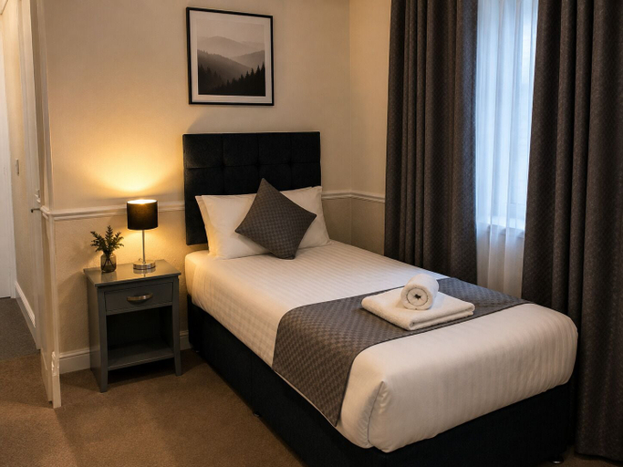 Room 1, Blackpool Seaview Hotel, Lancashire