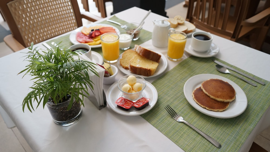 Food & Drinks 5, El Hotel Business Class – Zamora Centro, Zamora