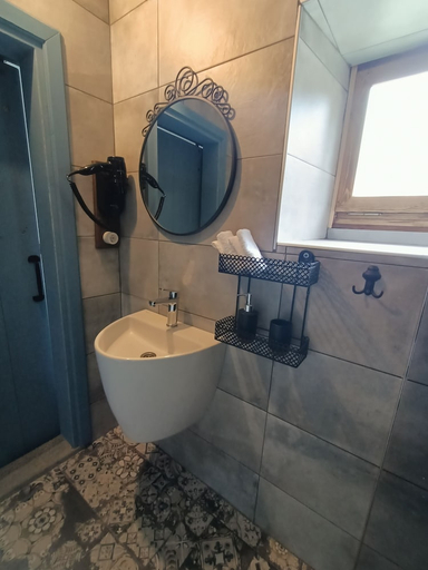 Bathroom 3, Pulinda Pansiyon, Söke