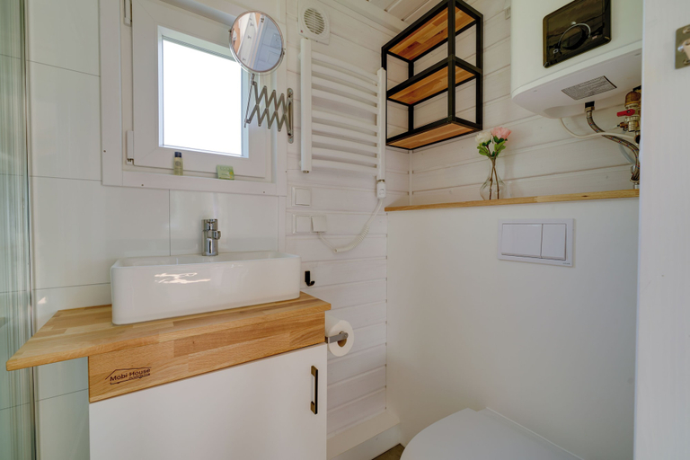 Bathroom 5, Glamping lodge with Eco-Wellness, Zeewolde
