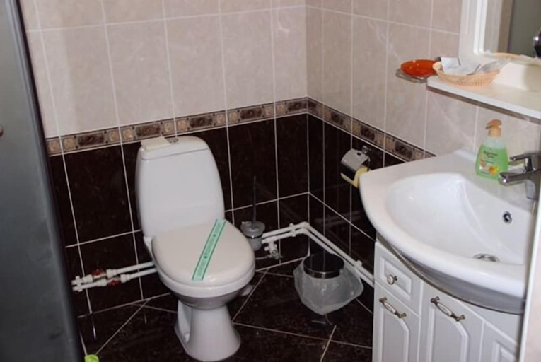 Bathroom 4, Omega Hotel, Al'met'evsk