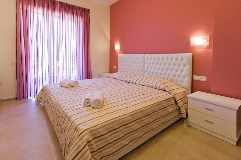 Bedroom 3, Aenaon Rooms, Peloponnese