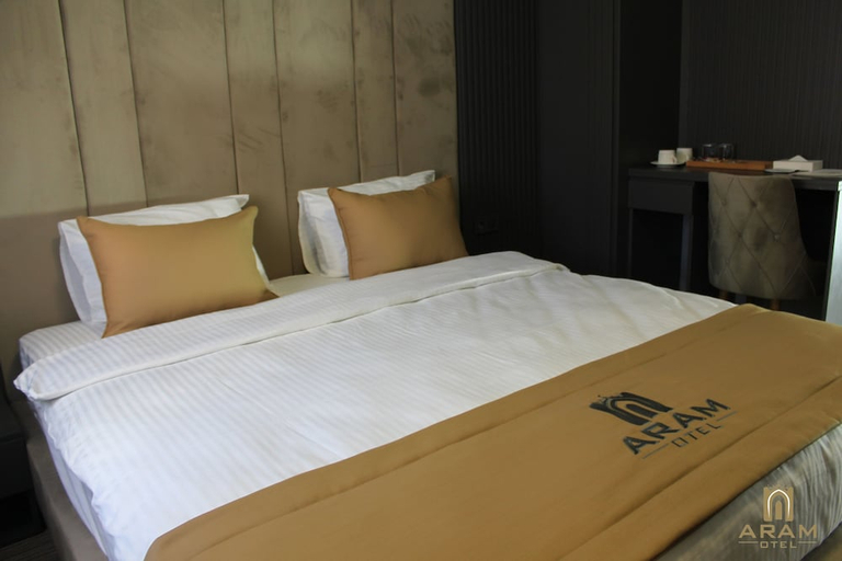 Bedroom 3, Aram Otel, Pendik