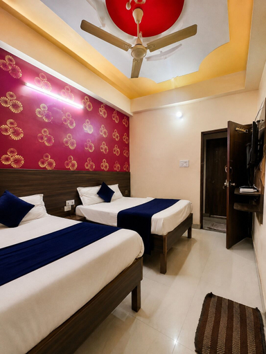 Room 3, Hotel Prabhu Sundaram Inn, Varanasi