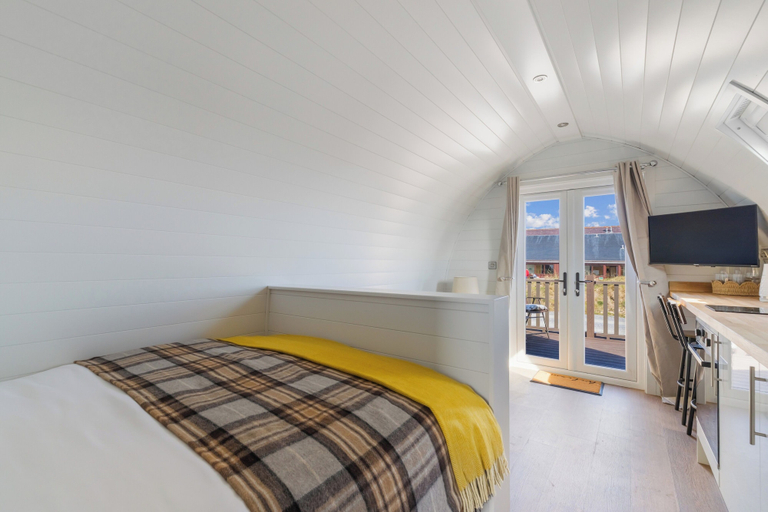 Room 5, The Macallan Pod - Luxury Glamping, Moray