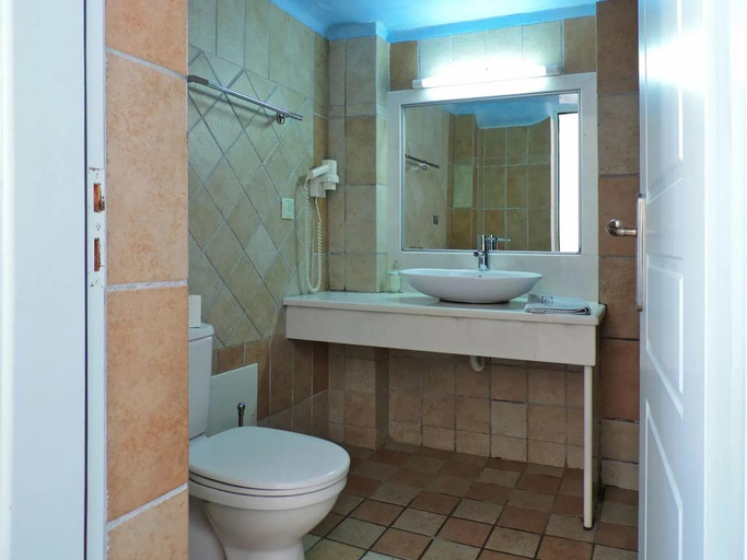 Bathroom 3, Sea Side Beach Hotel, South Aegean