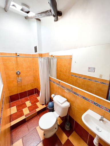 Bathroom 3, Hostal Teatro Inka, Cusco