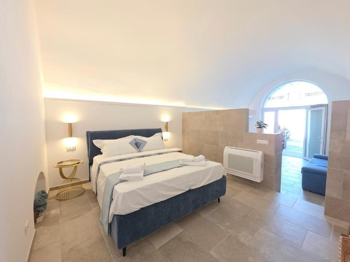 Room 2, SYRENIA HOME, Napoli