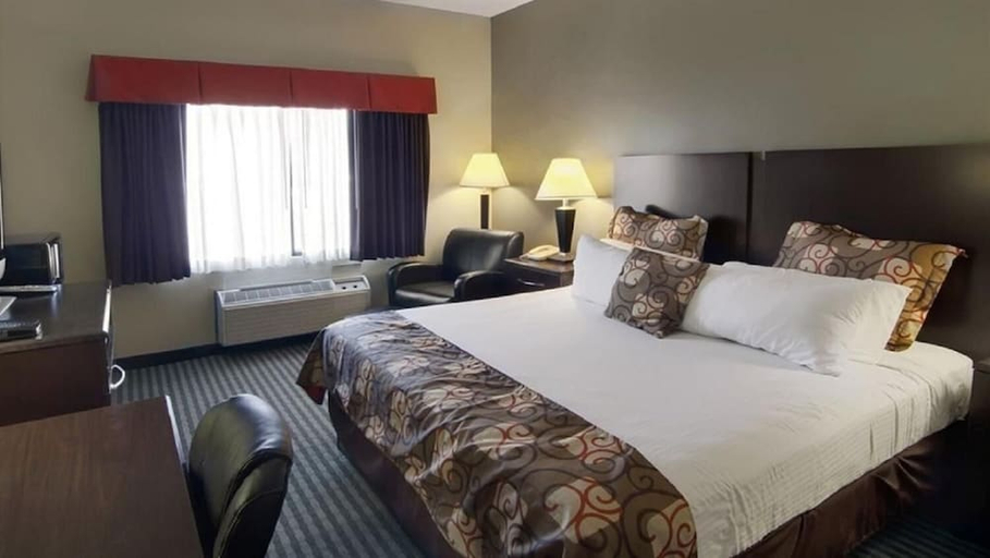 Bedroom 3, Econo Lodge, Burke