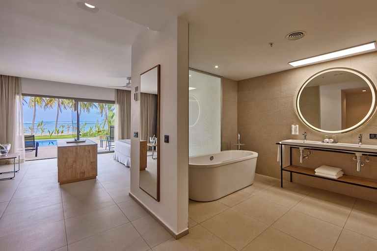 Bathroom 4, Hotel Riu Palace Mauritius - All Inclusive - Adults Only, Black River