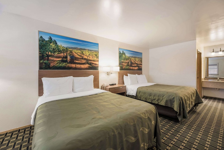 Bedroom 3, Quality Inn Near Fort Hunter Liggett, Monterey