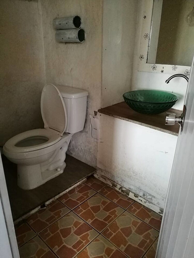 Bathroom, River Marina Resort, Muang Uthai Thani