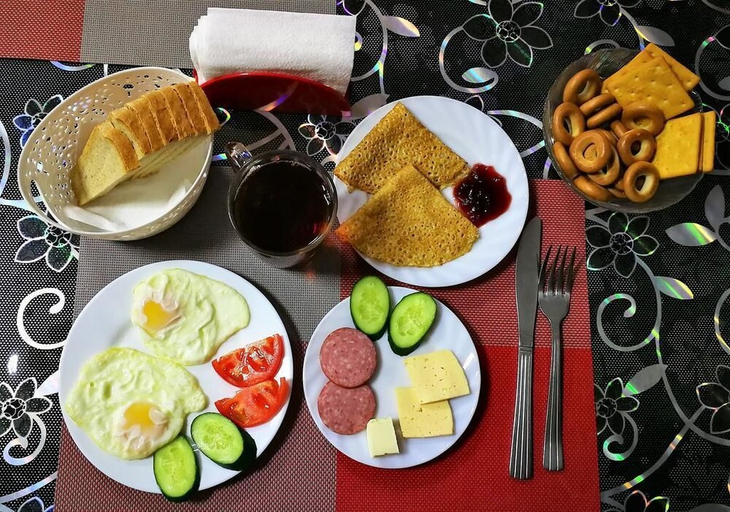 Food & Drinks 4, Dauria Hotel, Water body