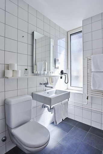 Bathroom 3, Bristol Hotel, Zürich