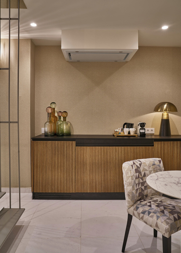 Food & Drinks 5, Hotel Vincci Molviedro Suites Apartments, Sevilla