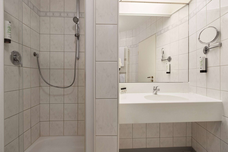Bathroom 4, Amedia Weiden, Trademark Collection By Wyndham, Weiden in der Oberpfalz