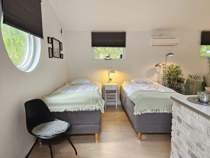 Bedroom 2, person holiday home in LODDEKOPINGE, Kävlinge