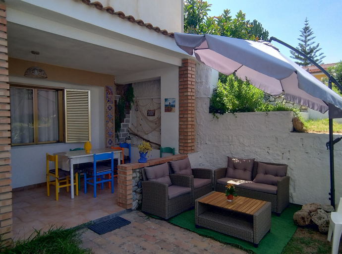 Outdoor dining 4, Boutique Apartments Capo Vaticano, Vibo Valentia