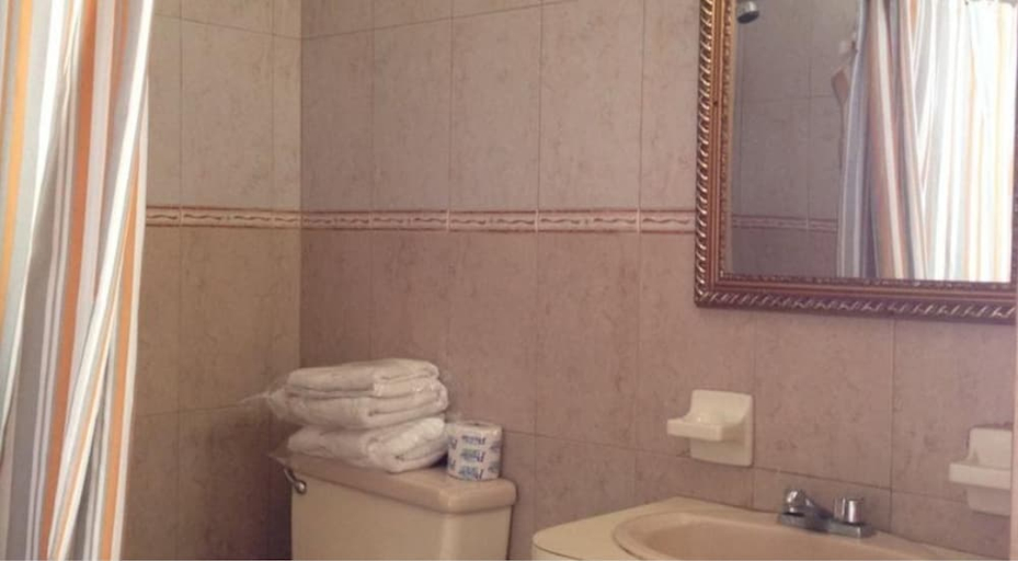 Bathroom, Hotel Costa Inn, Panamá