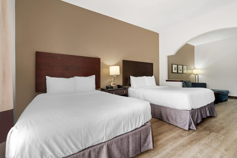 Bedroom 3, Comfort Suites Milledgeville, Baldwin