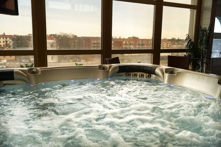 Sport & Beauty 5, Kumla Hotel, Kumla