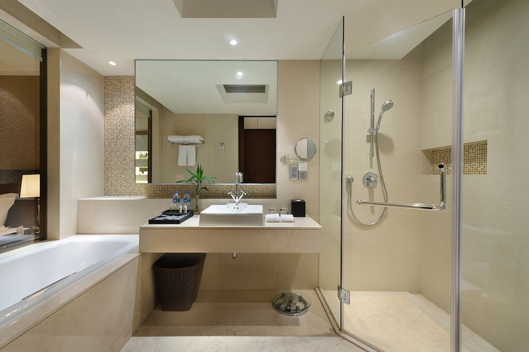 Bathroom 5, Depo Hotel, Putian