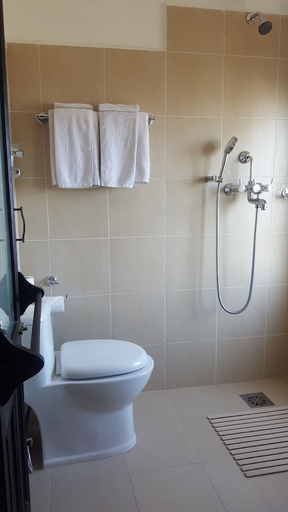Bathroom, The Fort Resort, Bagmati