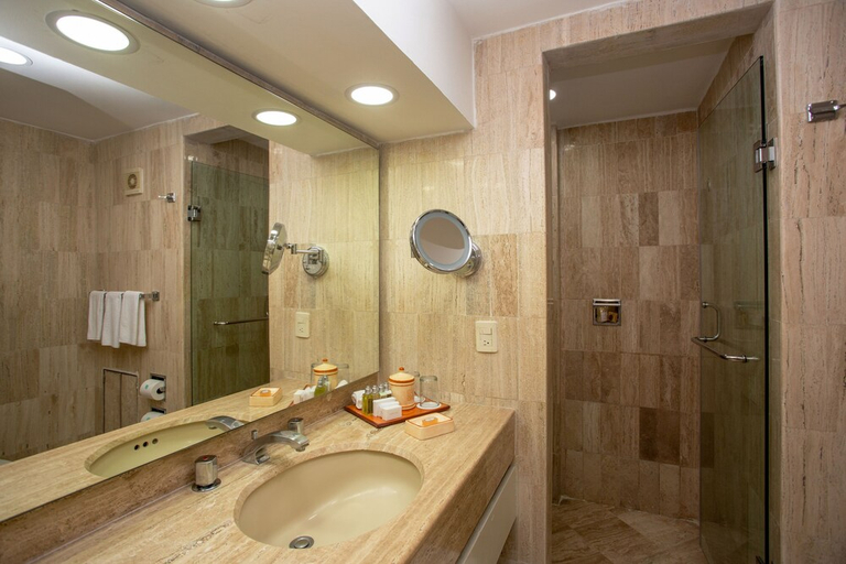 Bathroom 4, Family Luxury Suites by Velas Vallarta - All Inclusive, Puerto Vallarta