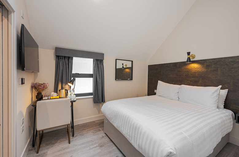 Bedroom 2, King's Cross Express Inn, London