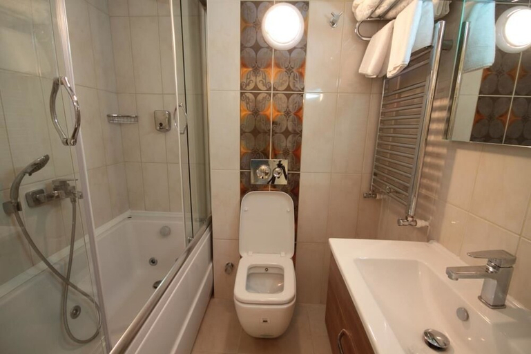 Bathroom, Sim-er Hotel, Merkez
