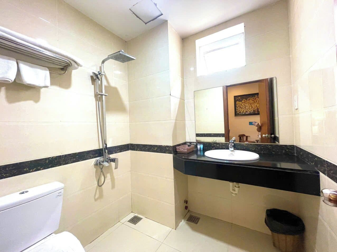 Bathroom 4, GOLDEN LIGHT HOTEL, Da Nang