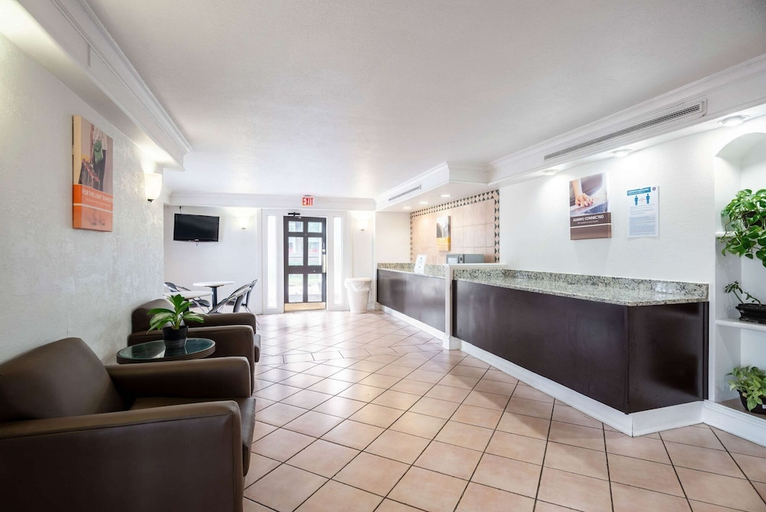 Public Area 3, Motel 6 Hazelwood, MO, Saint Louis