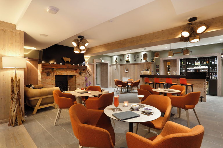 Food & Drinks, Chalet Hôtel La Mainaz Restaurant & Resort, Ain