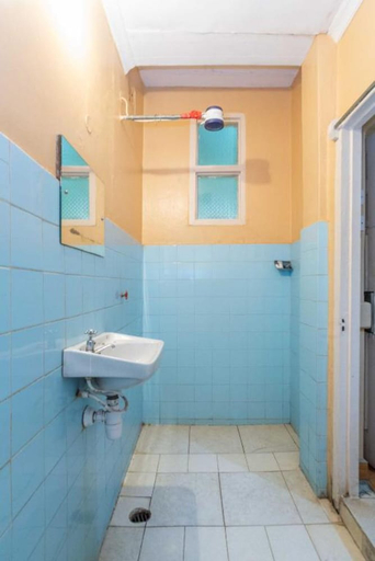 Bathroom, Impala Hotel, Westlands