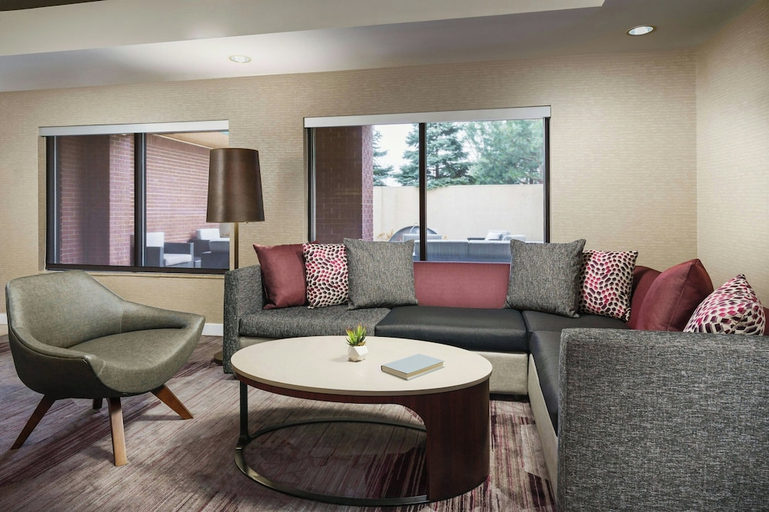 Public Area, Courtyard by Marriott Chicago Bloomingdale, Dupage