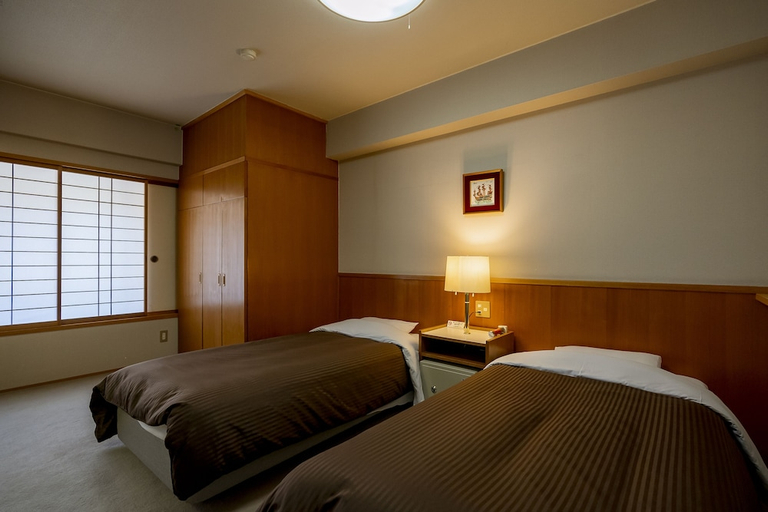 Bedroom 3, Shirafune Grand Hotel, Matsumoto