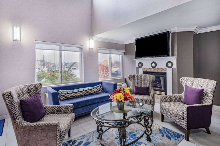 Public Area 2, Baymont by Wyndham Gurnee, Lake