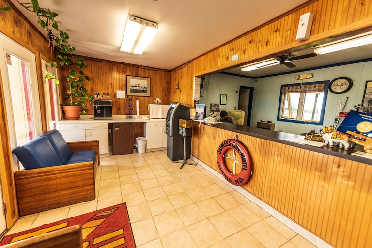 Public Area 2, Rodeway Inn at Somers Cove Marina, Somerset