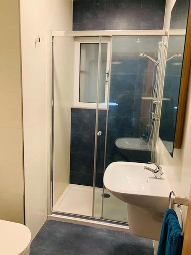 Bathroom 3, Hostel Malti, St Julian's