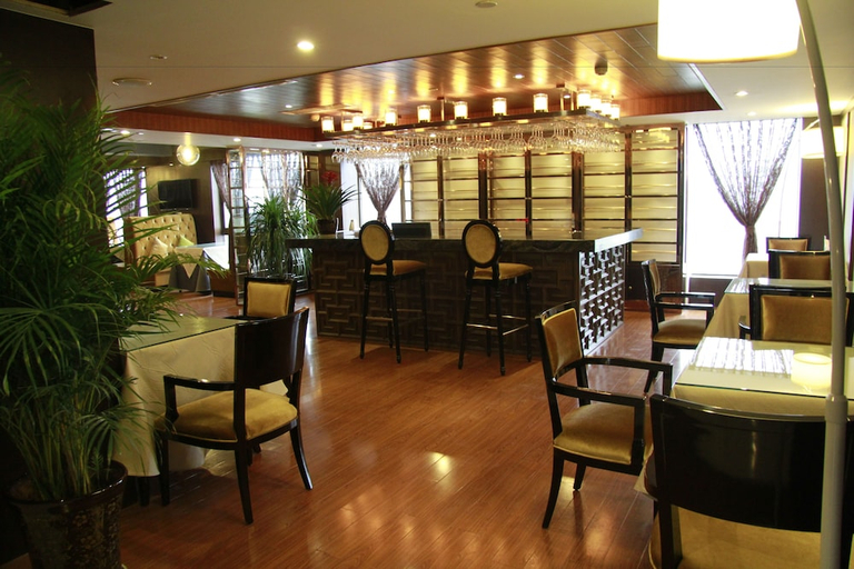 Food & Drinks 5, ホテル (), Chengdu