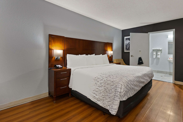 Bedroom 3, Econo Lodge Rockford Casino Area, Winnebago